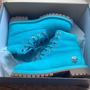 Blue Limited Edition Fire &’ Ice timberlands